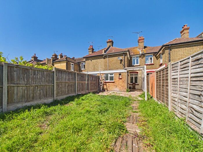 3 Bedroom Terraced House For Sale In Moat Lane, Erith, Kent, DA8