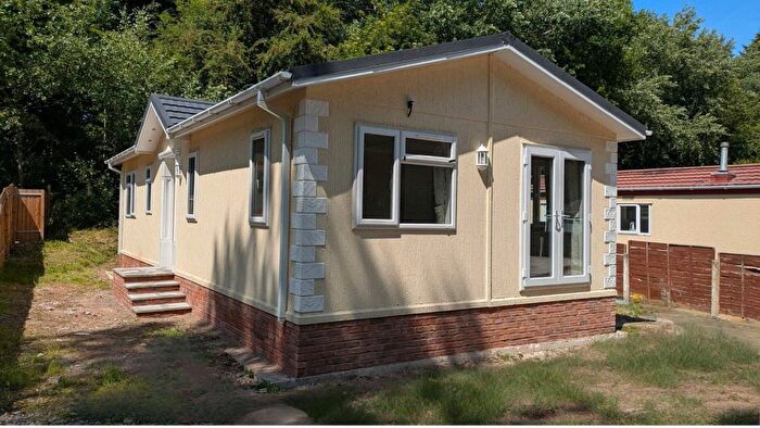 2 Bedroom Park Home For Sale In Park Road, Penwortham Residential Park, Penwortham, Preston, PR1