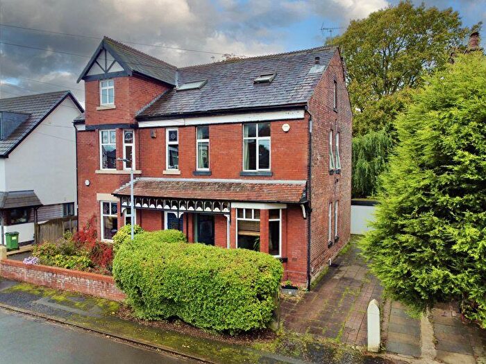 5 Bedroom Semi-Detached House For Sale In Oak Avenue, Romiley, SK6