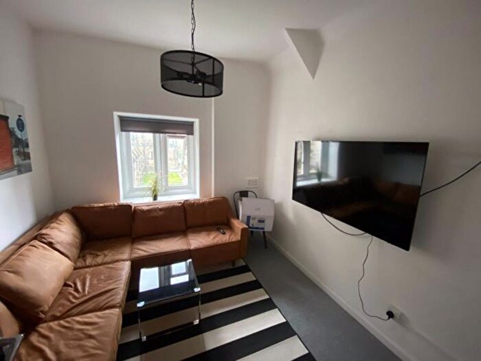 4 Bedroom Flat To Rent In The Establishment Blenheim Grove, Leeds, LS2