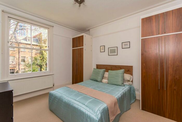 1 Bedroom Flat To Rent In Lisgar Terrace, West Kensington, London, W14