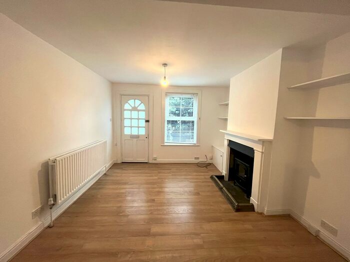 2 Bedroom Terraced House To Rent In Widmore Road, Bromley, BR1