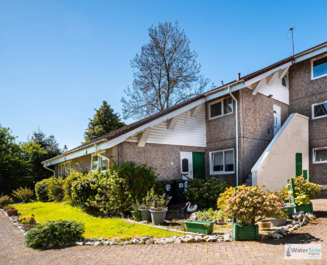 2 Bedroom Flat For Sale In Fairhaven, Kirn, Argyll And Bute, PA23