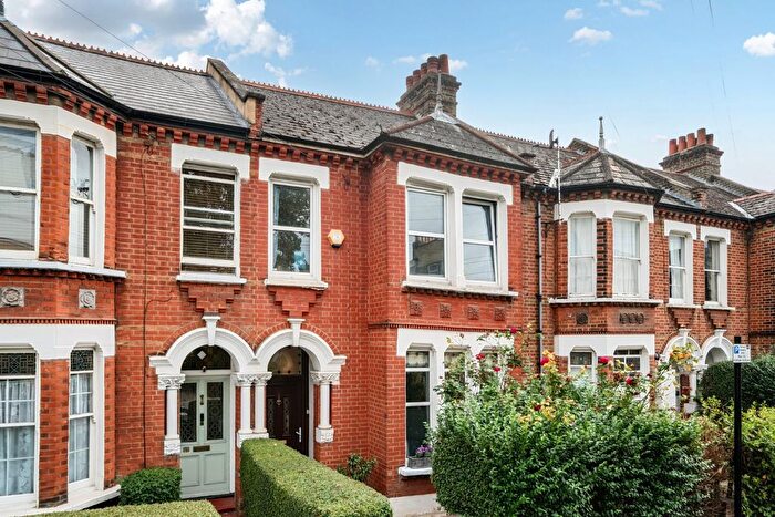 4 Bedroom Detached House For Sale In Lilford Road, Camberwell, London, SE5