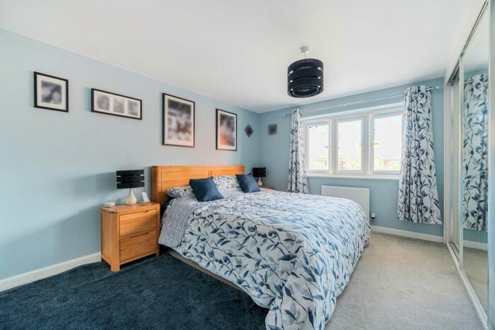 5 Bedroom Detached House For Sale In Faraday Corner, Shefford, SG17