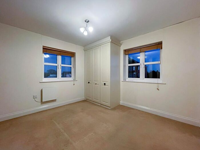 2 Bedroom Apartment To Rent In Estella Close, Swindon, Wiltshire, SN25