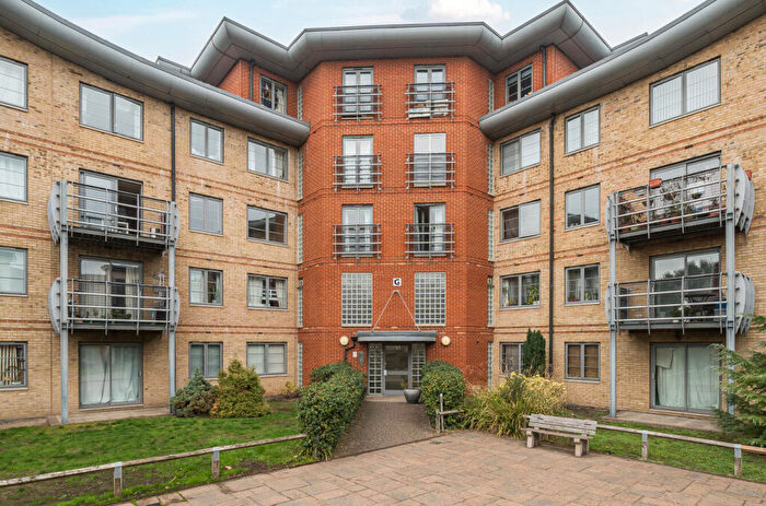 1 Bedroom Apartment For Sale In Jubilee Square, Reading, Berkshire, RG1