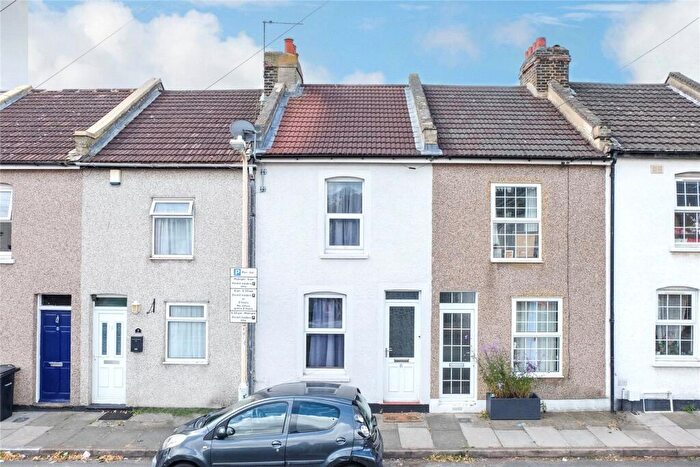 2 Bedroom Terraced House For Sale In Mill Road, Northfleet, Kent, DA11