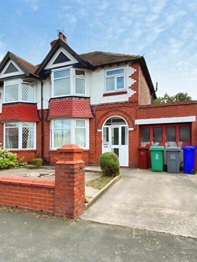 4 Bedroom Terraced House To Rent In Talbot Road, Fallowfield, M14