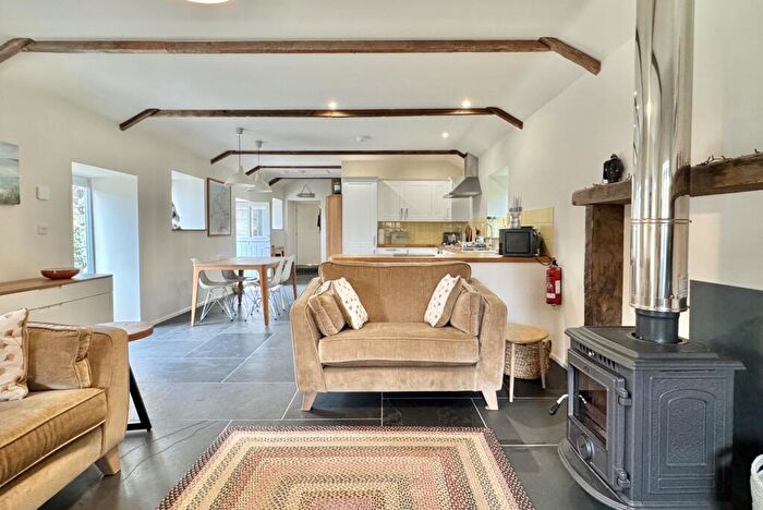 2 Bedroom Barn Conversion For Sale In Tredinnick Farm Barn, Wadebridge, PL27