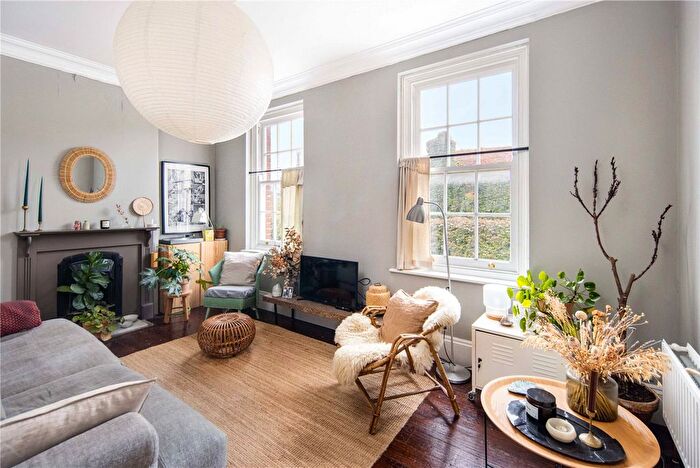 2 Bedroom Flat To Rent In Frances House, Brooksby's Walk, London, E9