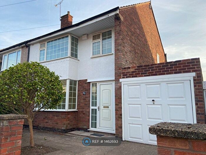 3 Bedroom Semi-Detached House To Rent In Yarningale Road, Coventry, CV3