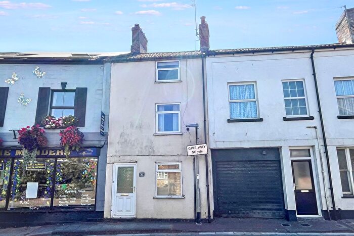 3 Bedroom Terraced House For Sale In South Street, Crewkerne, TA18