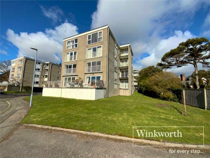 2 Bedroom Apartment To Rent In Rushford Warren, Christchurch, BH23