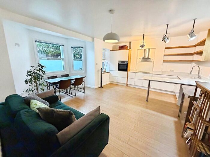 2 Bedroom Flat To Rent In Prince Of Wales Terrace, Deal, Kent, CT14