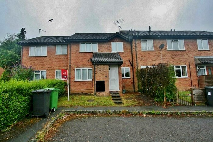 2 Bedroom Cluster House To Rent In Thumwood, Chineham, RG24