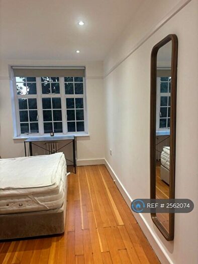 2 Bedroom Flat To Rent In Belmont Grove, London, SE13