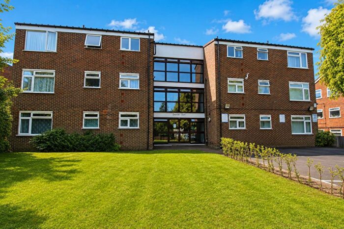 1 Bedroom Flat For Sale In Haling Park Road, South Croydon, CR2