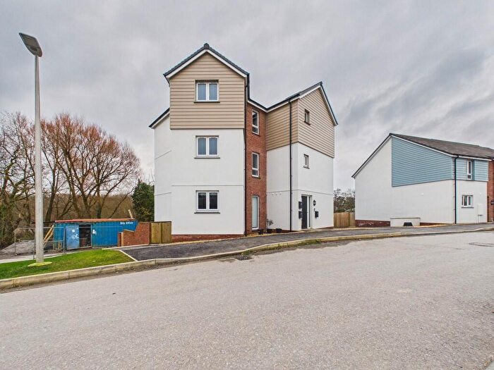 2 Bedroom Apartment To Rent In Brooks Avenue, Holsworthy, EX22