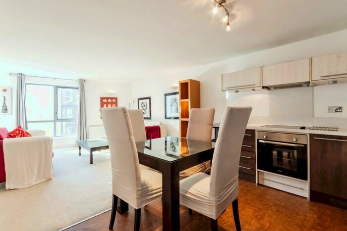 2 Bedroom Apartment To Rent In The Arena, Nottingham, NG1