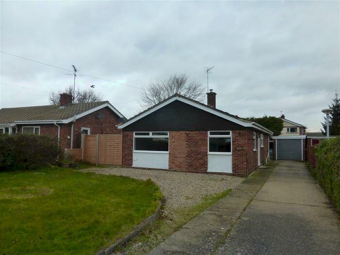 3 Bedroom Bungalow To Rent In Moorfield Road, Mattishall, Dereham, NR20