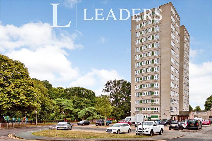 2 Bedroom Flat To Rent In The Drive, Great Warley, Brentwood, CM13