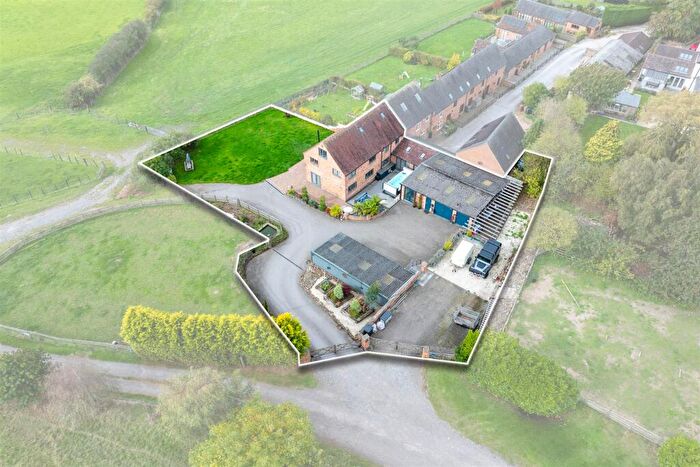 4 Bedroom House For Sale In Ticknall Road, Hartshorne, DE11