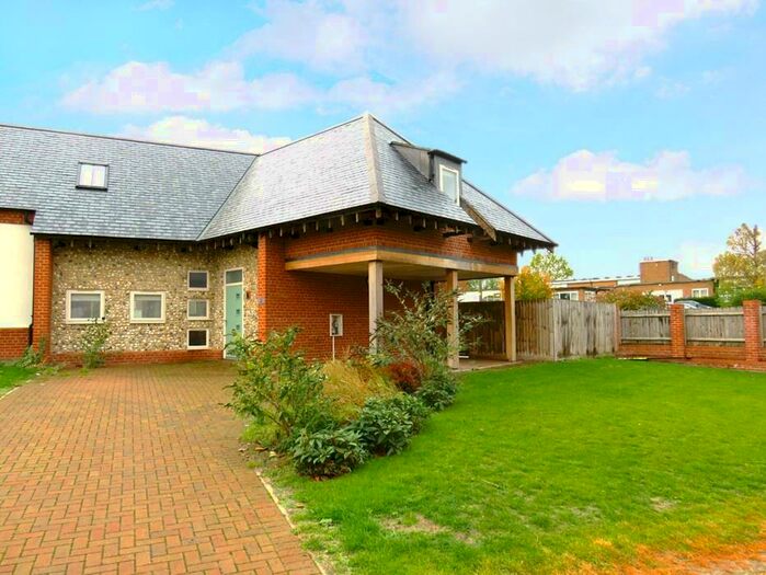 3 Bedroom Barn Conversion To Rent In Hall Farm Close, Feltwell, Thetford, IP26