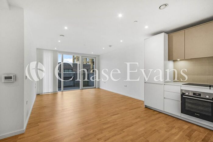 1 Bedroom Flat To Rent In Kingwood Apartments, Waterline Way, Deptford Landings, Deptford, SE8