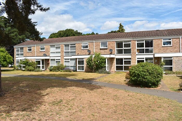 3 Bedroom Property To Rent In Netherby Park, Weybridge, KT13