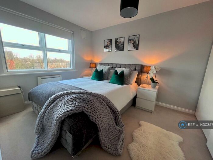 2 Bedroom Flat To Rent In Templemead, Witham, CM8