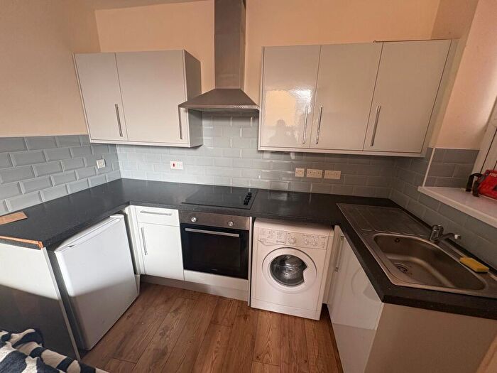 1 Bedroom Apartment To Rent In Cathedral Road, Pontcanna, Cardiff, CF11
