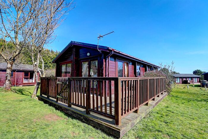 3 Bedroom Chalet For Sale In Hartland Forest, Woolsery, Bideford, EX39