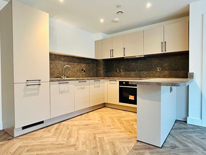 2 Bedroom Flat To Rent In Castleward Boulevard, Derby, DE1