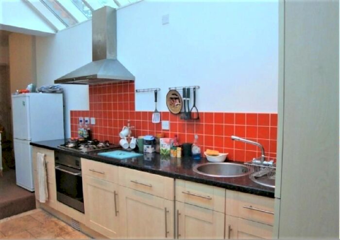 3 Bedroom Semi-Detached House To Rent In Mostyn Road, Edgbaston, Birmingham, B16