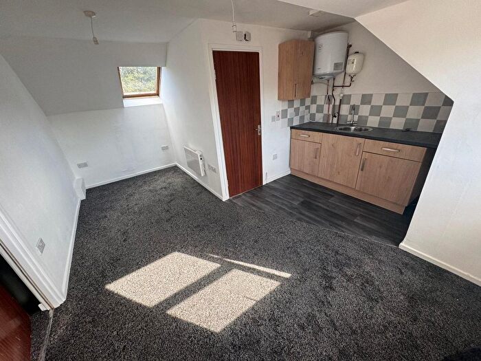 1 Bedroom Studio To Rent In Pershore Court, Park Street, Kidderminster, DY11