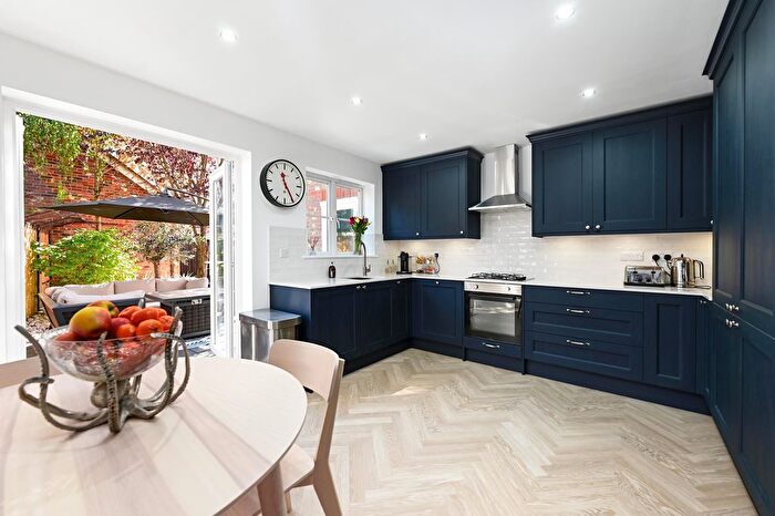4 Bedroom Semi-detached House For Sale In Richards Field, Chineham, RG24
