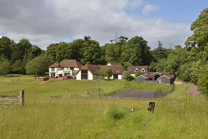 4 Bedroom Detached House To Rent In Northcourt, Pangbourne, Berkshire, RG8