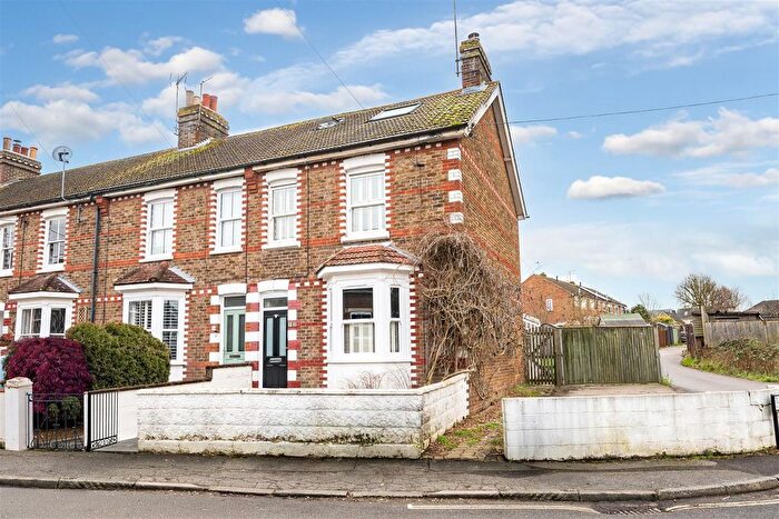 3 Bedroom End Of Terrace House For Sale In Fairfield Road, Burgess Hill, RH15