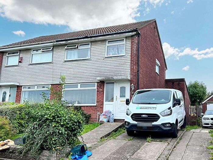 3 Bedroom House To Rent In Coed Mawr, Barry, Vale Of Glamorgan, CF62