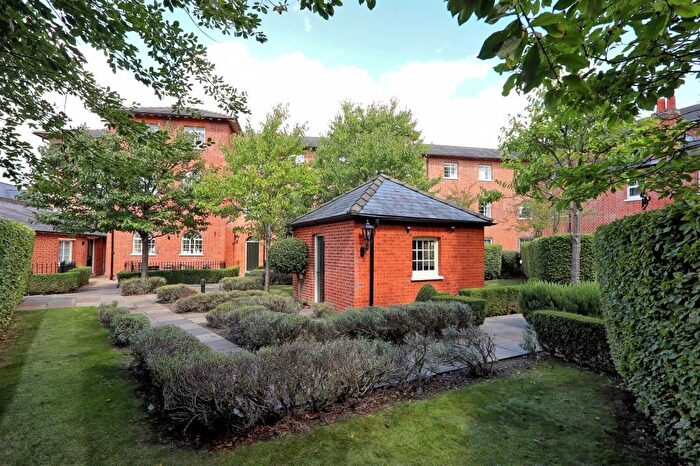2 Bedroom Flat For Sale In St. Luke Court, Old St. Michaels Drive, Braintree, Essex, CM7