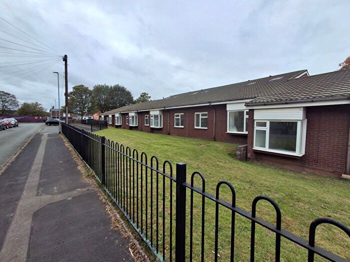1 Bedroom Flat To Rent In Gordon Street, Knutton, Newcastle-Under-Lyme, ST5
