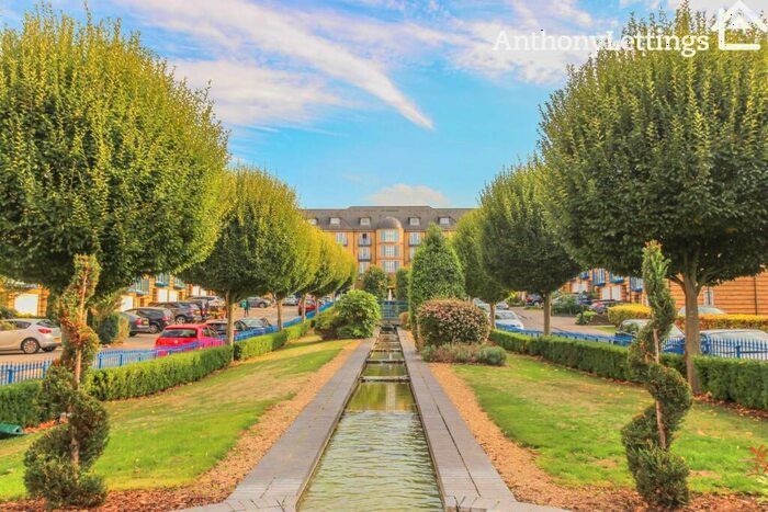 2 Bedroom Apartment To Rent In Newland Gardens, Hertford, SG13