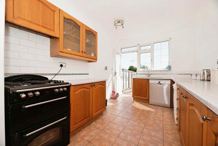 2 Bedroom Terraced House For Sale In Alberta Avenue, Sutton, SM1