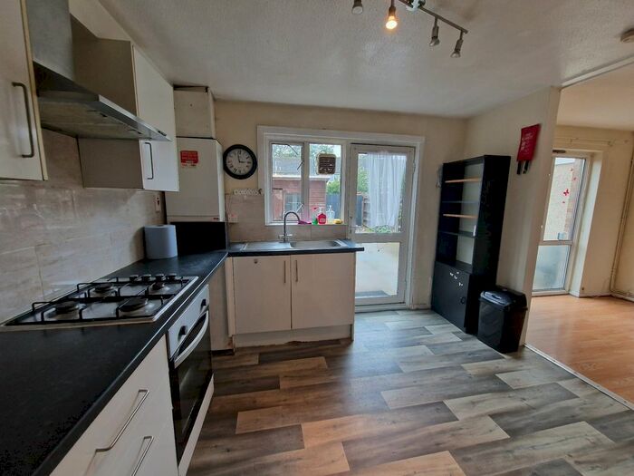 4 Bedroom End Of Terrace House To Rent In Edward Temme Avenue, London, E15