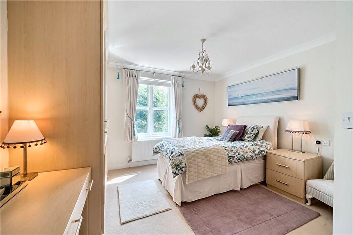 2 Bedroom Flat To Rent In Chichester House, Hillcroft Close, Lymington, SO41