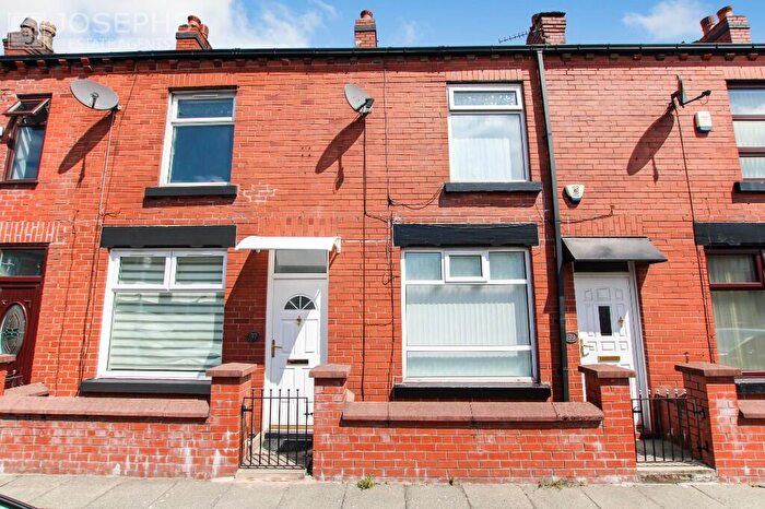 2 Bedroom Terraced House To Rent In Longworth Street, Bolton, Greater Manchester, BL2