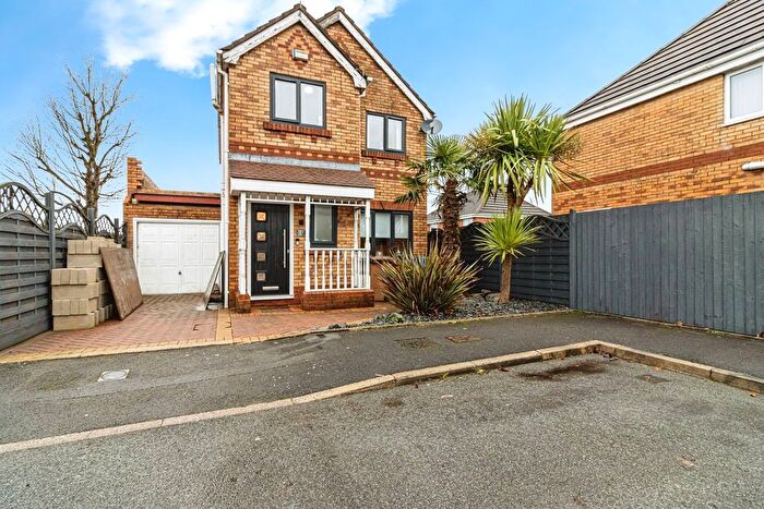 3 Bedroom Detached House For Sale In Devon Street, Swinton, Manchester, M27