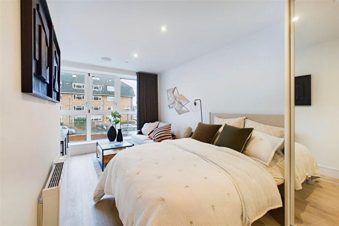 Studio To Rent In Coombe Hill House, London, SW20