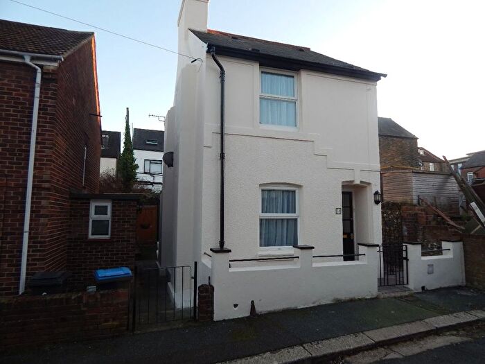 2 Bedroom Detached House To Rent In Dickson Road, Dover, CT17